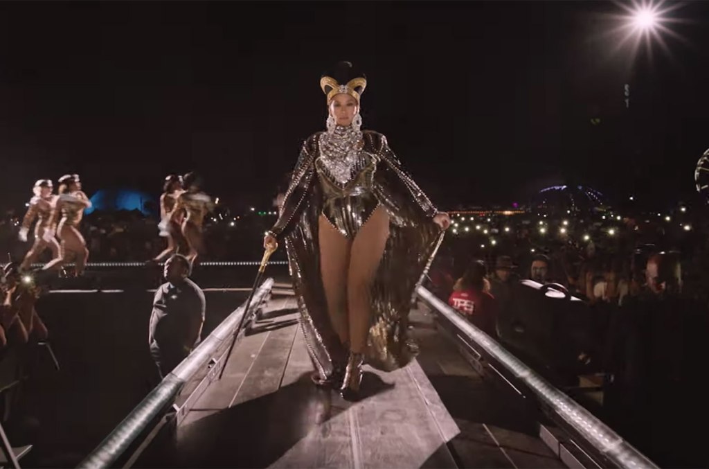 Trailer: “Homecoming” (2019)